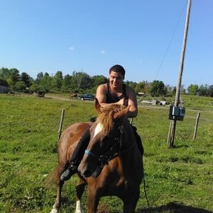 Meet your Posher, Aaron